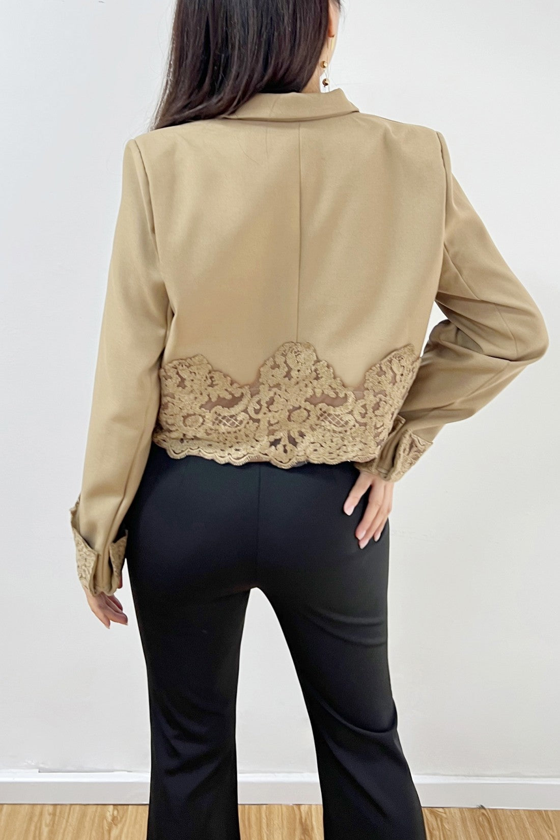 BLAZER KHAKI DETALLE ENCAJE
